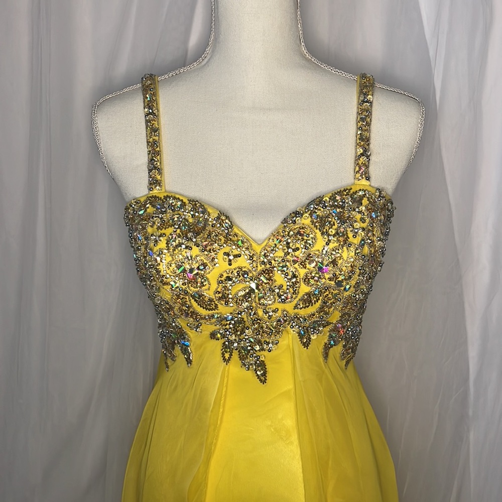 ⭐️FORMAL DRESS⭐️ | Size 5/6 | Yellow - Picture 7 of 13